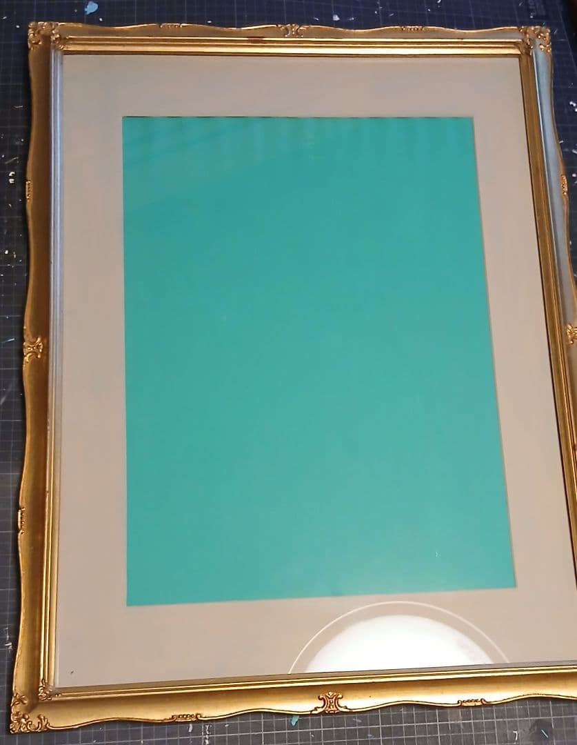 額縁　ゴールド装飾木製額縁 クリームマット付き