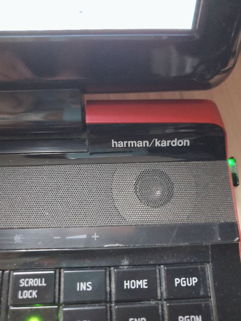 Toshiba Qosmio ノートPC Windows 11