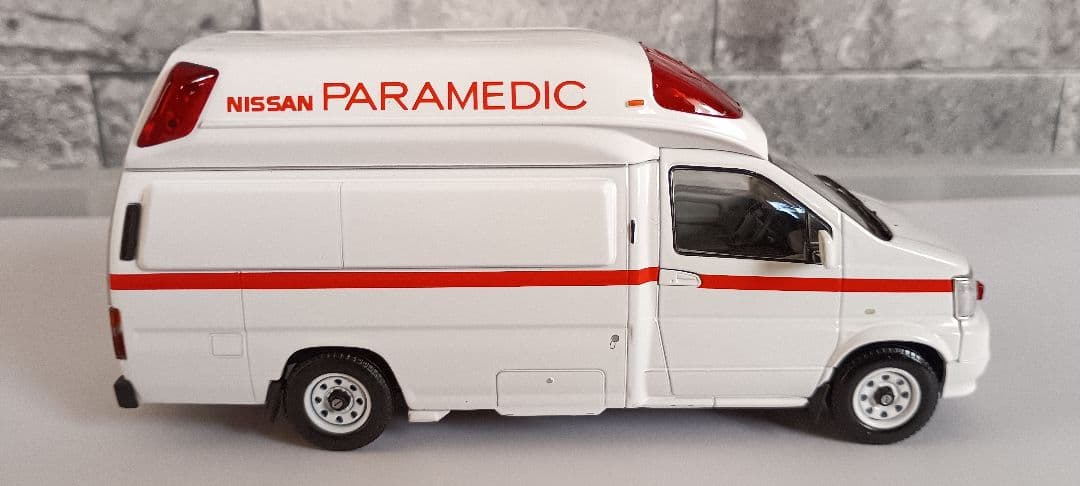 ミニカー TOMICA LIMITED VINTAGE NEO LV-N43 01a