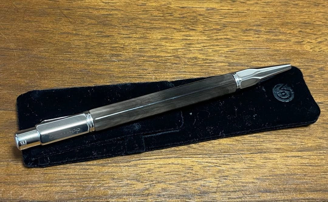 カランダッシュ　バリアスシリーズ　ボールペン　ゼブホーン　黒