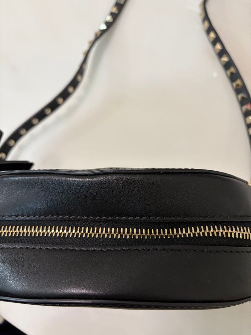 [美品]VALENTINO VLTN ロゴ ショルダーバッグ