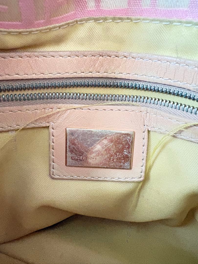 fendi ズッカ　ピンク　バッグ　ショルダー
