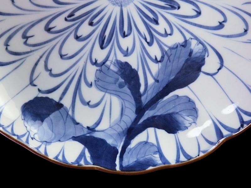 DAj 古伊万里　染付　菊花紋様の図　７寸皿
