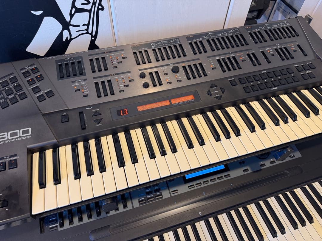 名曲を生んできた名機Roland JD-800とULTIMATEスタンドセット