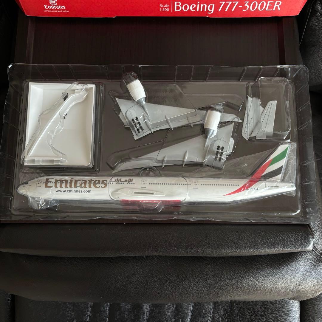 エミレーツ航空 Boeing 777-300ER 1/200