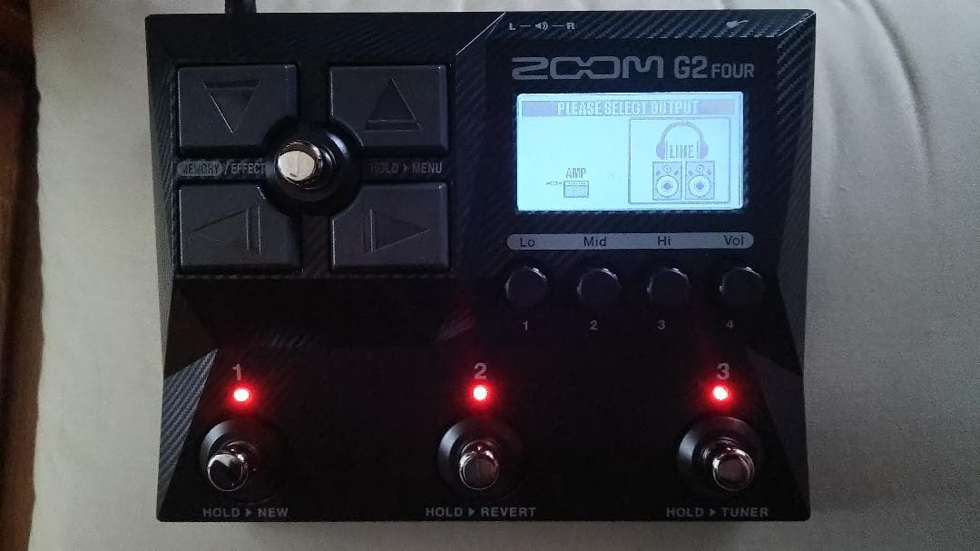 新品送料込 ZOOM G2 FOUR アダプター箱説明書有 マルチエフェクター