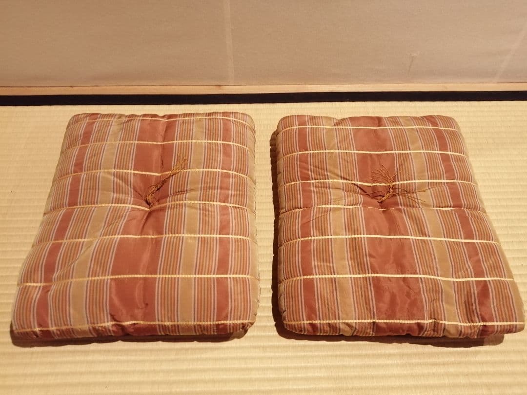 【茶事道具】茶席座布団　水屋道具489