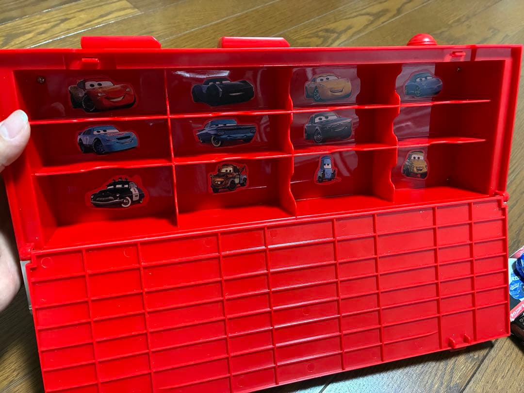 カーズトミカ たくさんのせよう！大きなマック トレーラー　　トミカ49台セット