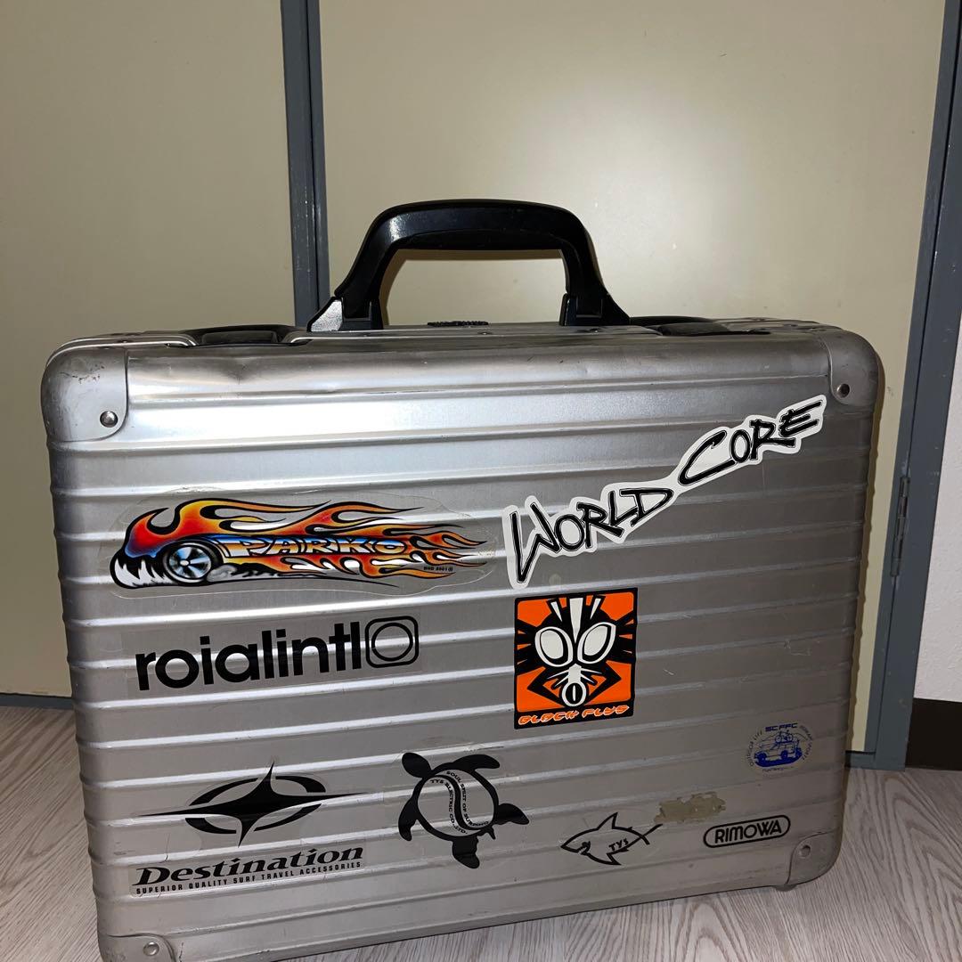RIMOWA シルバーキャリーケース