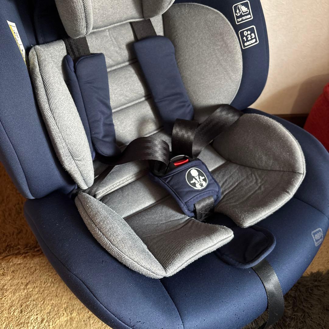 チャイルドシートＰＺ isofix回転式 0歳から