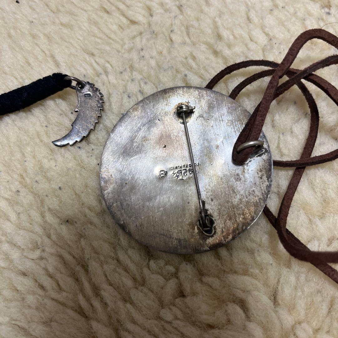 かじシルバー彫刻ペンダント ＋キーホルダー　＋　シグネットリング2点