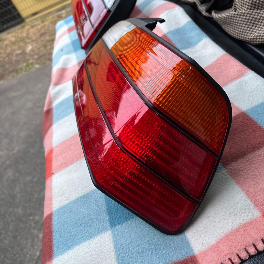 BMW E36 Coupe用純正テールランプ　左右セット