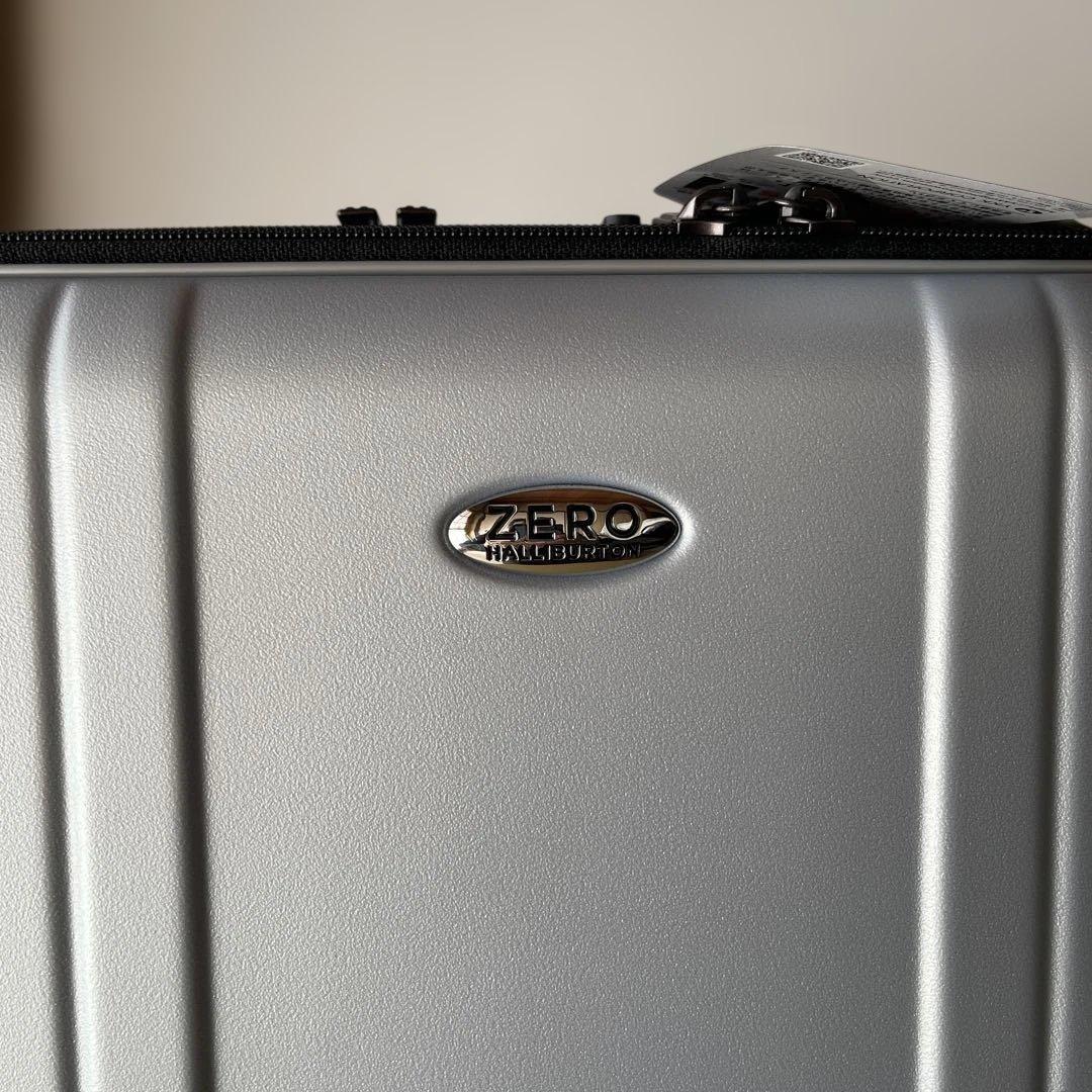 【ZERO HALLIBURTON】軽量スーツケース 機内持ち込み　シルバー