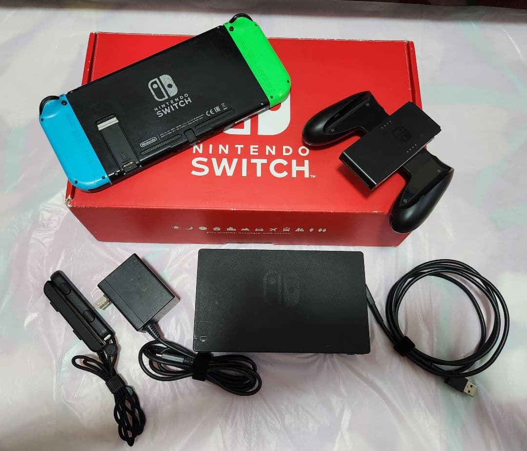 よ*ん様 《 美品 》Nintendo Switch 本体 ☆セット☆100%機