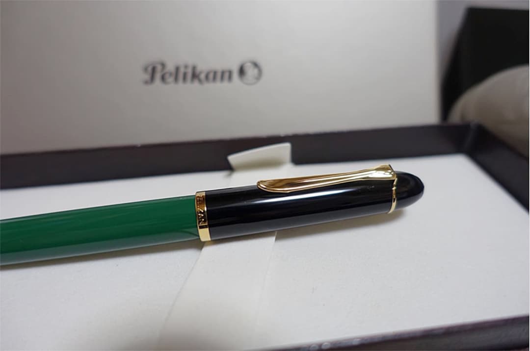 ☆新品 未使用 ペリカン 特別生産品 万年筆 M120 グリーンブラック F☆