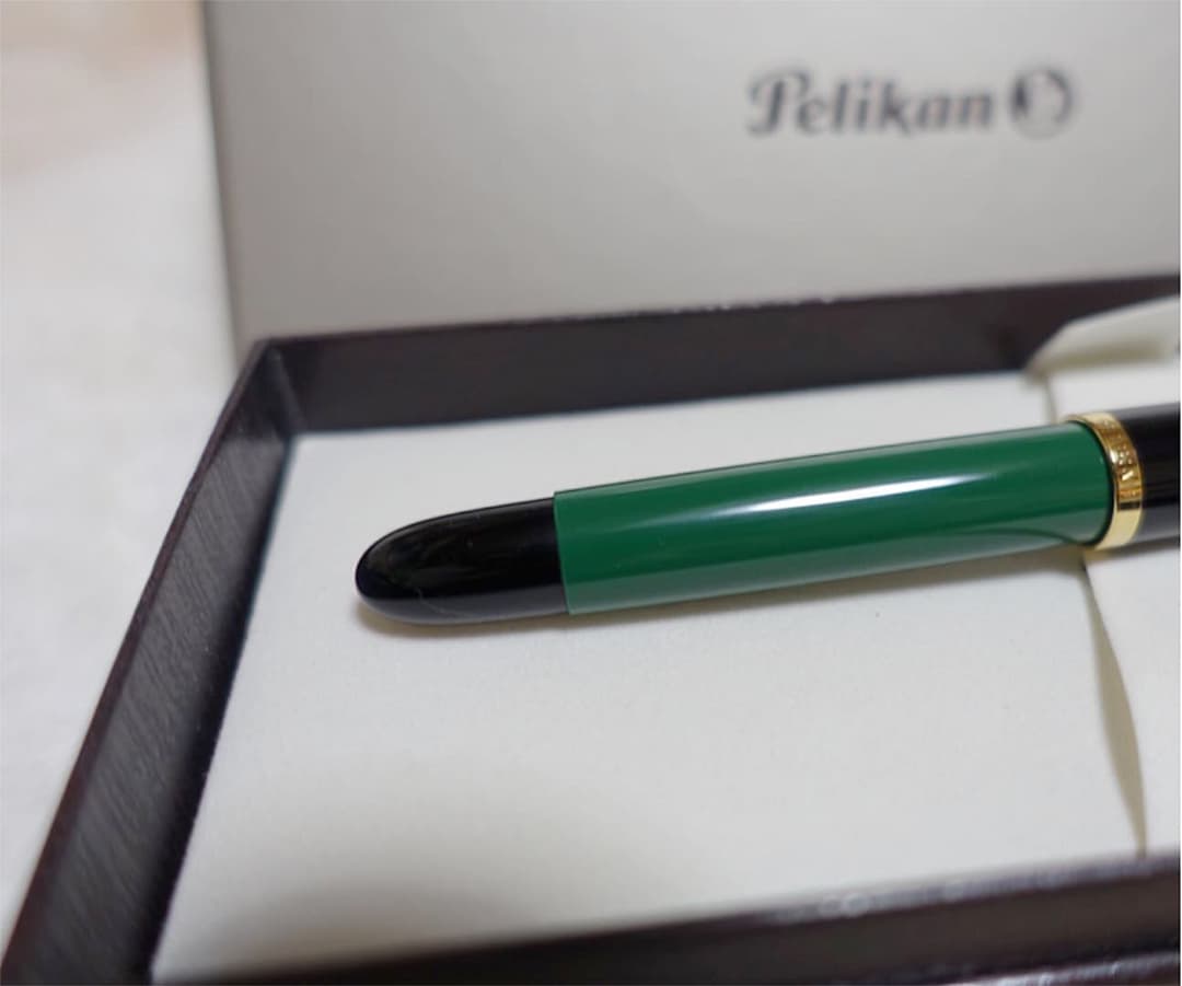 ☆新品 未使用 ペリカン 特別生産品 万年筆 M120 グリーンブラック F☆