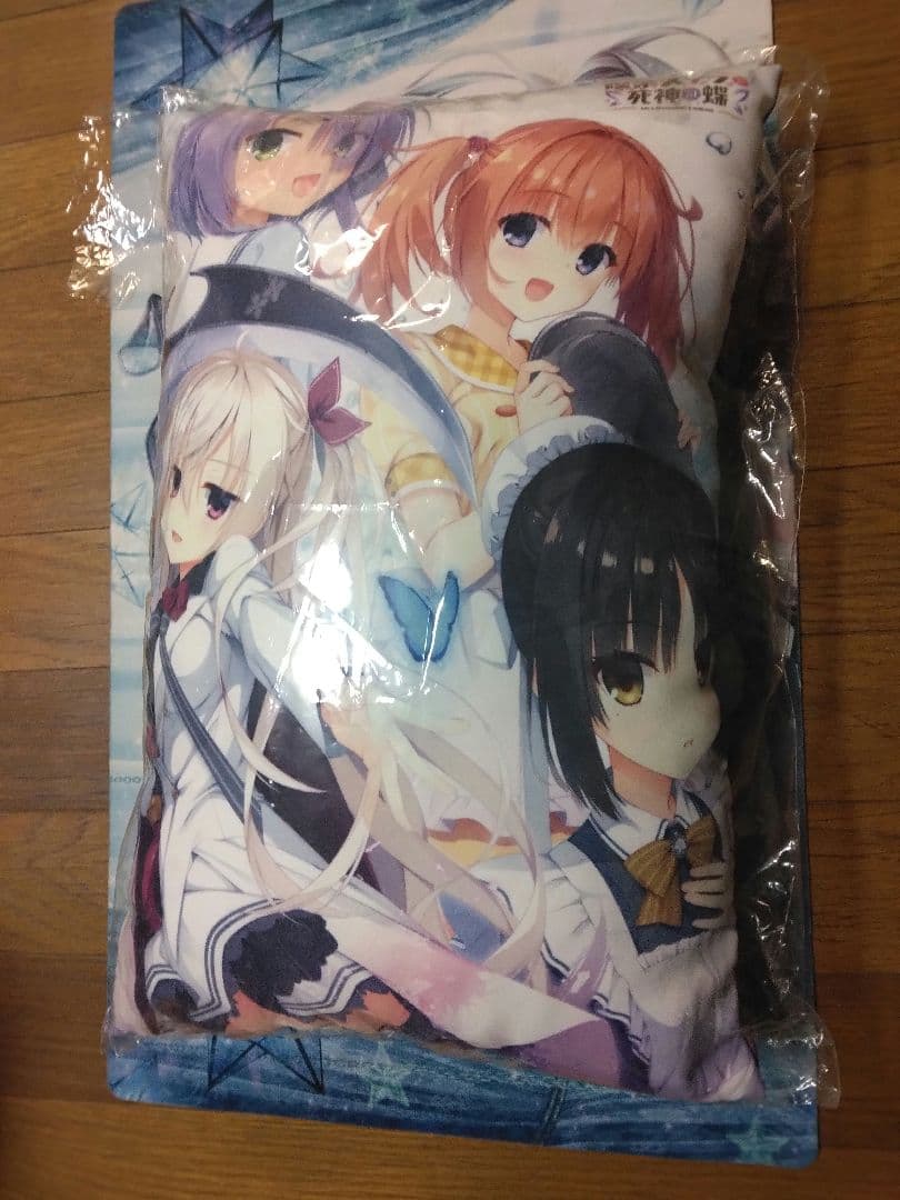 喫茶ステラと死神の蝶　ガラポン　クッション