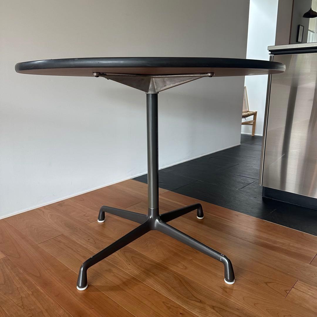Herman Miller イームズ　ラウンドテーブル
