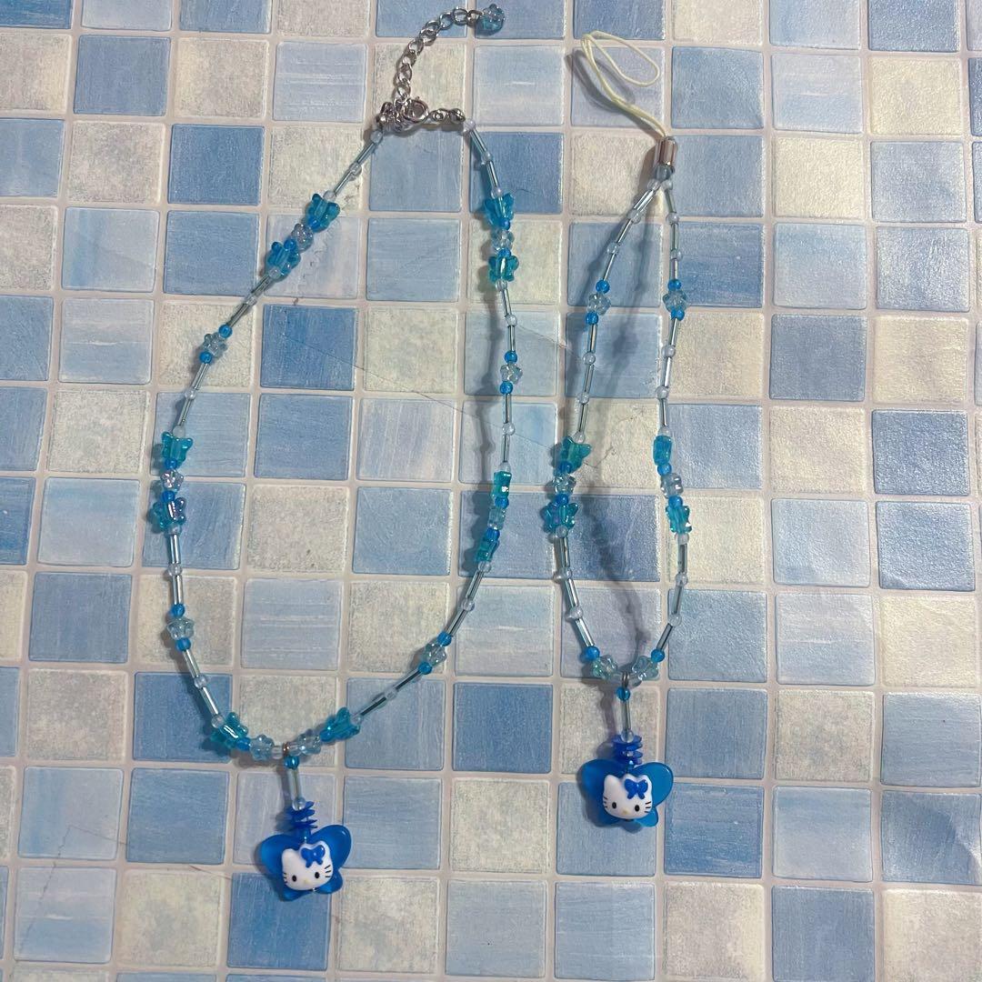 公*o様 サンリオ　ハローキティ　ビーズ　レトロ　蝶々　バタフライ　2点セット