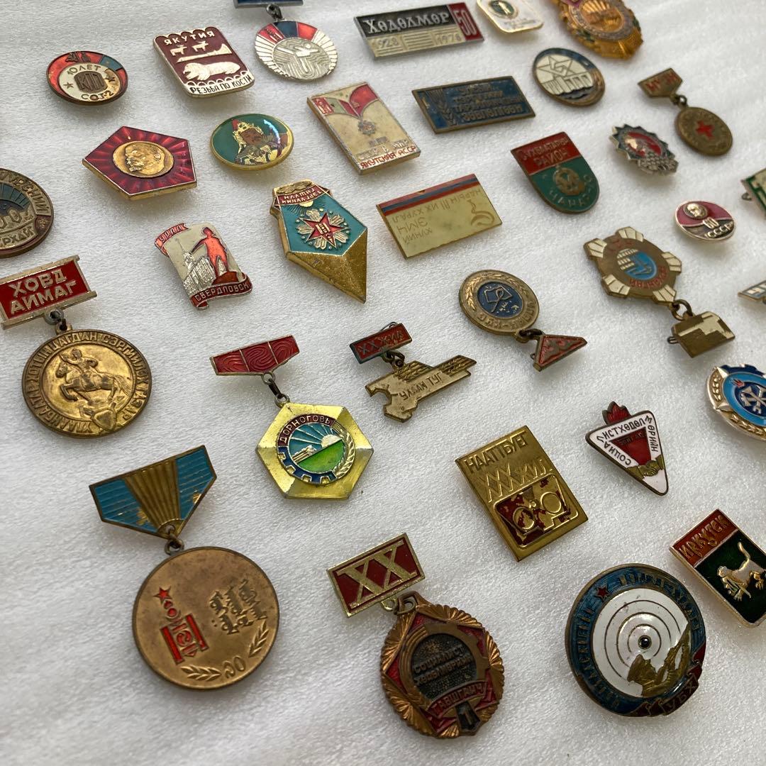 モンゴル　ピンバッジ　アンティーク　39個