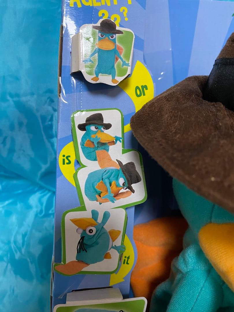 フィニアスとファーブ　トランスフォームぬいぐるみエージェントP／カモノハシペリー