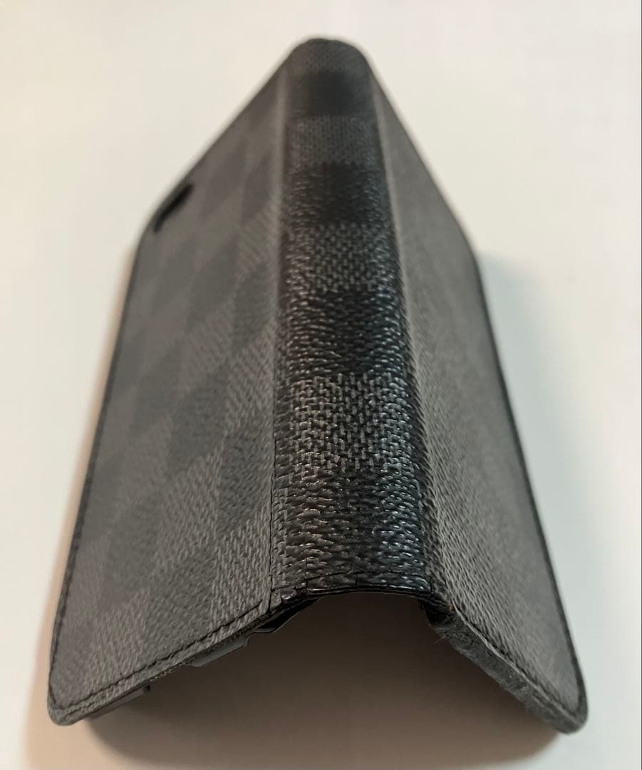 ルイヴィトン ダミエグラフィット iPhone 5、5S、SE 第1世代 手帳型