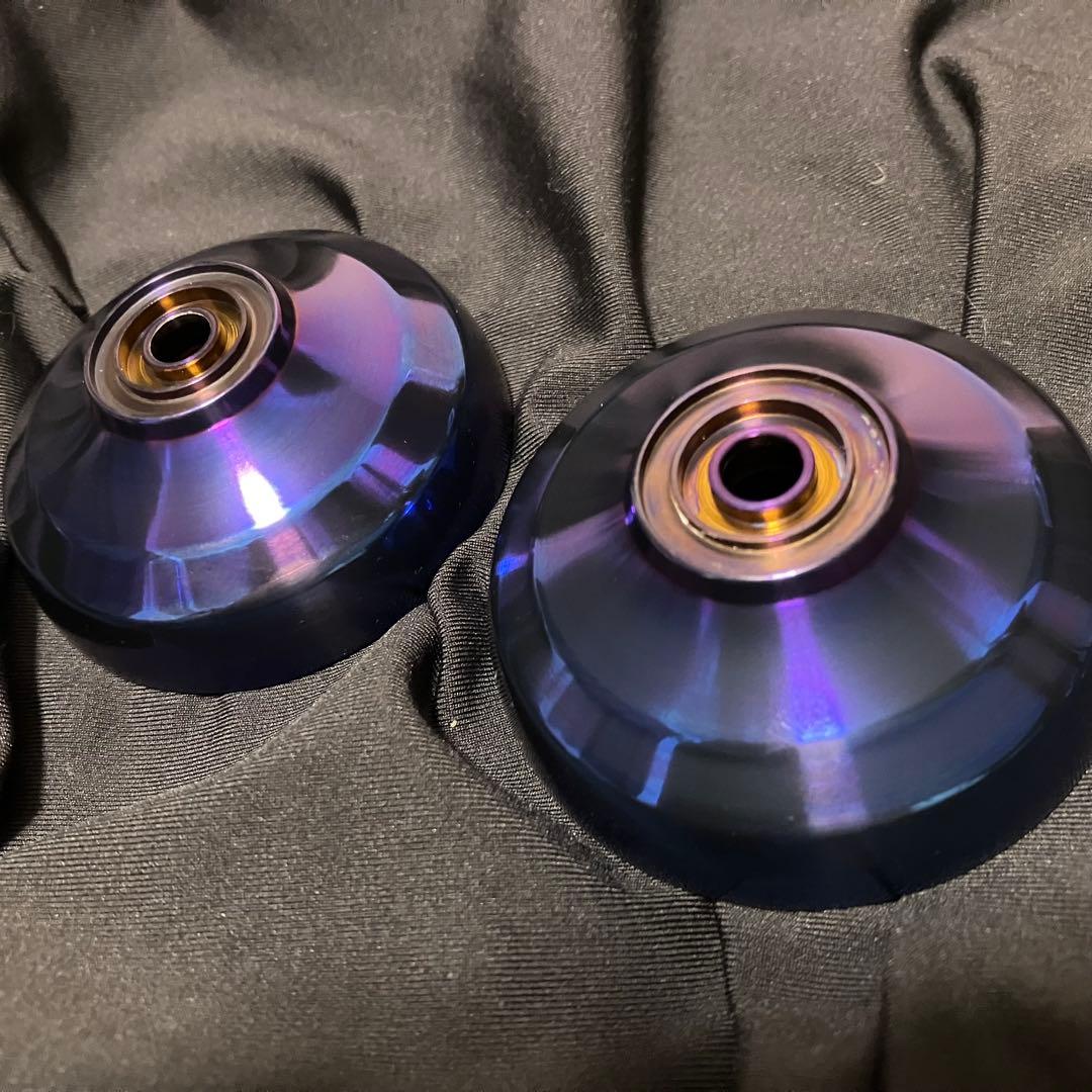 atmos projects Ari チタンブルー