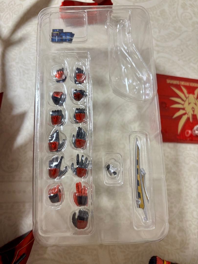 S.H.フィギュアーツ　仮面ライダー　龍騎　サバイブ ドラグランザー　フィギュア