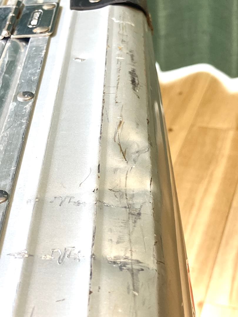 M*8様 RIMOWA アルミニウム製キャリーケース 2輪 約50リッター ビン