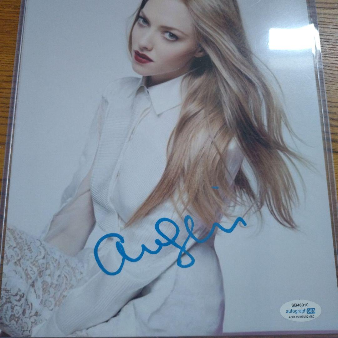 アマンダ・セイフライド（セイフリッド）サイン　オートグラフ　8×10インチ