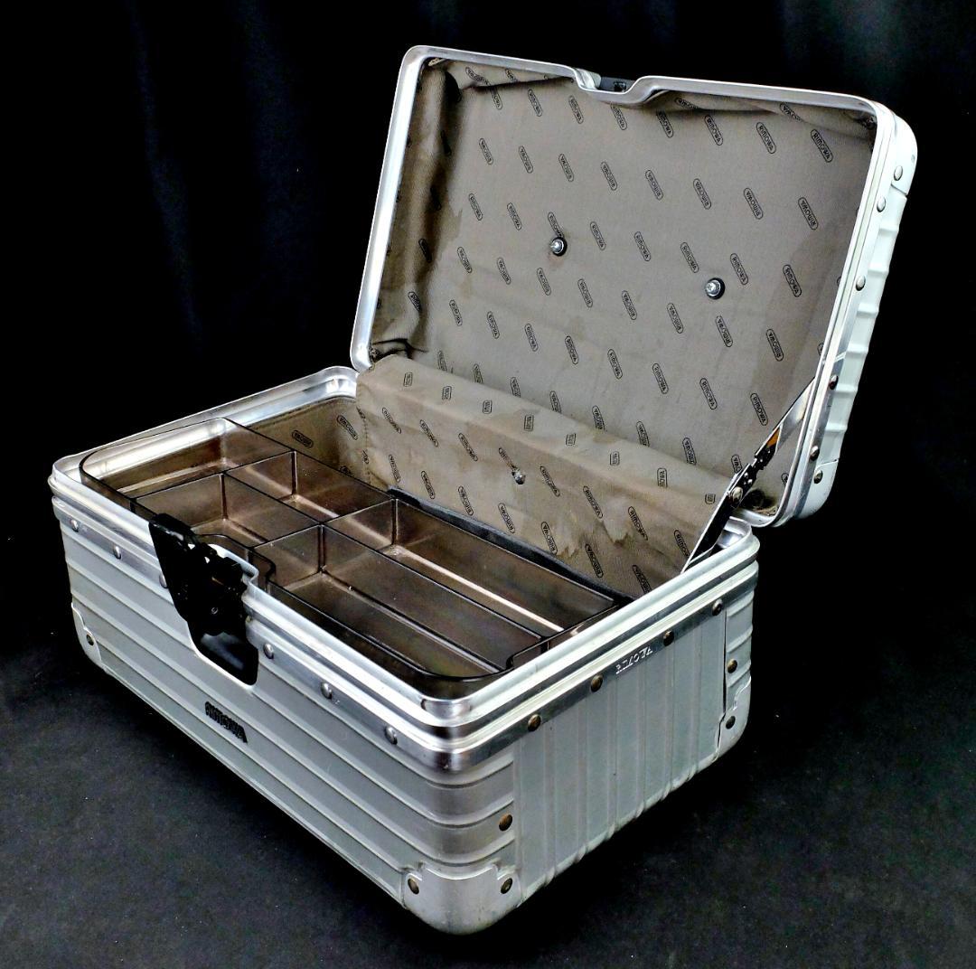 リモワ 956.38『Savannah/サヴァンナ』ALビューティケース 鍵付