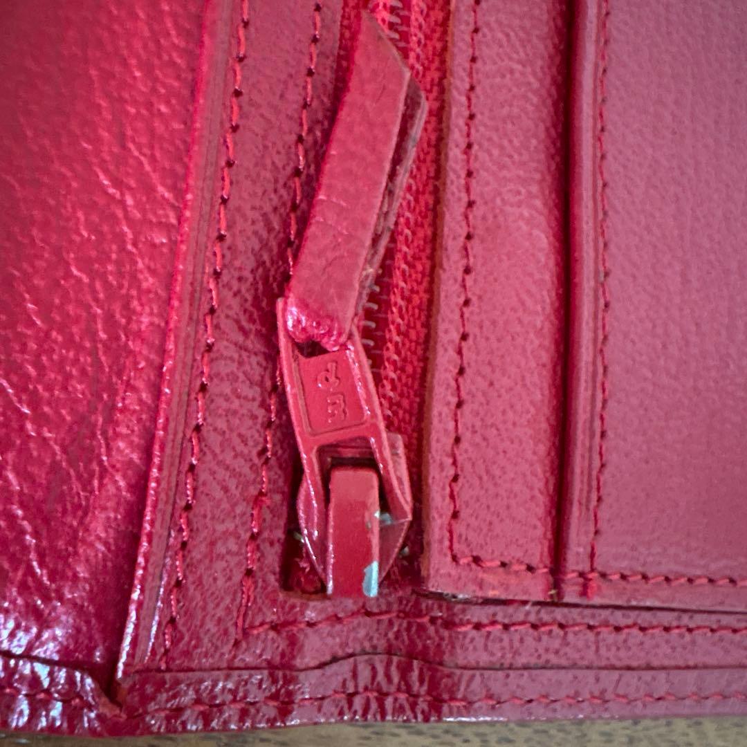 CHANEL レッド 二つ折り財布