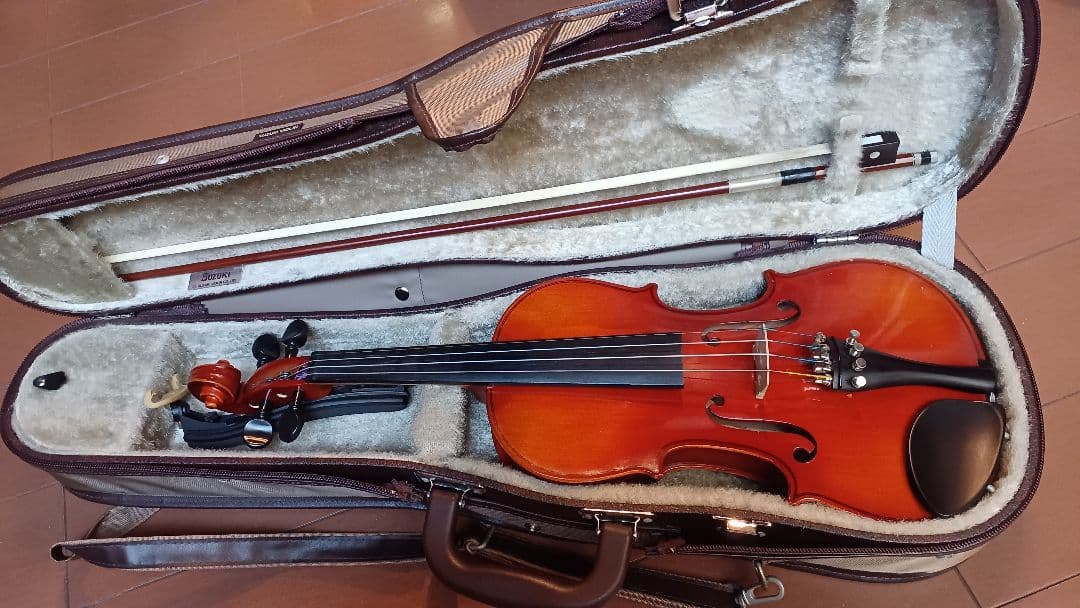 (値下げしました)バイオリン1/2 本体 ケース 肩当て付き