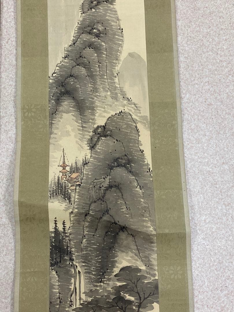 3-3038 山水画の掛け軸（掛軸）