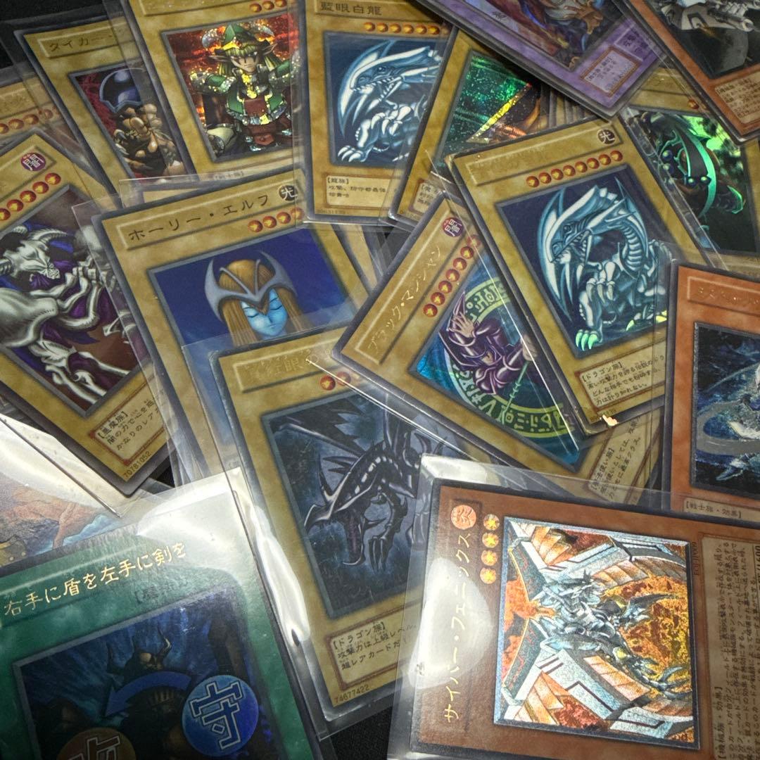 【ジャンク】遊戯王初期2期まとめ　青眼 真紅眼 ブラックマジシャン　レリーフなど