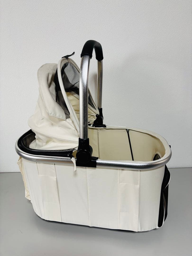 値下げ　送料無料！美品 ペットカート smooca mini《ホワイト》