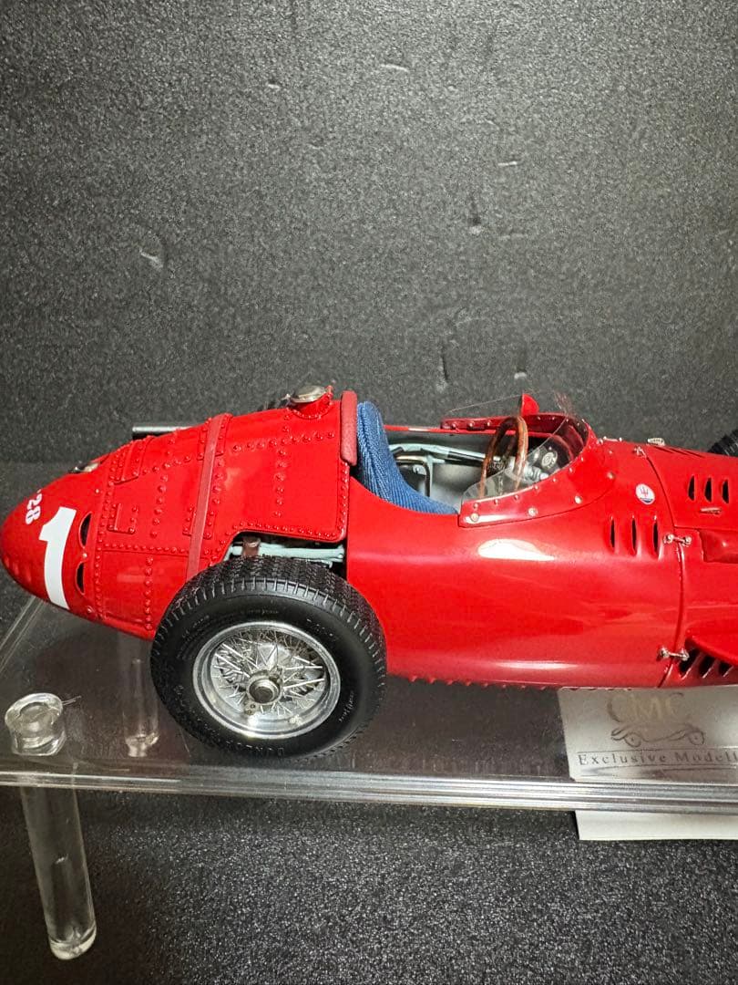 CMC 1/18 Maserati 250F (1957) 限定版