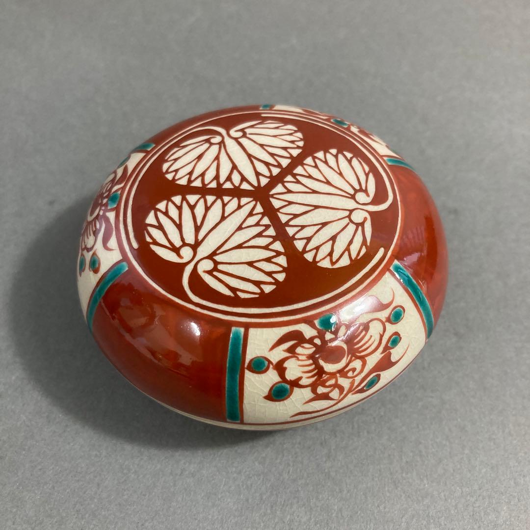 骨董品　茶道具　三葉葵　香合　五代　尾関作十郎　造　徳川美術館より拝領　S83K