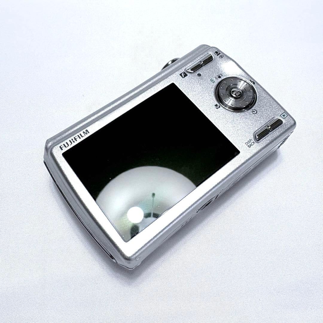 【美品】FUJIFILM FinePix F100fd シルバー 箱 説明書付き