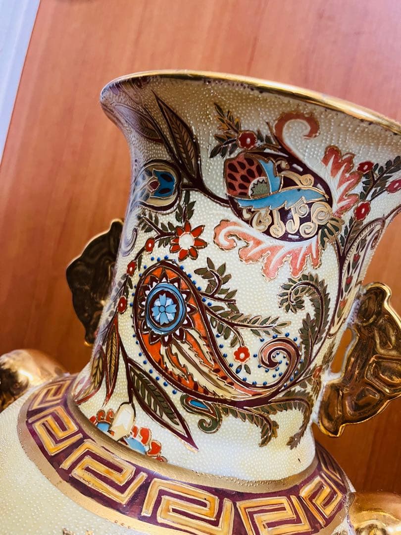 中国壺 飾り壺 中国製 チャイニーズ MADEINCHINA 大きい　ゴールド