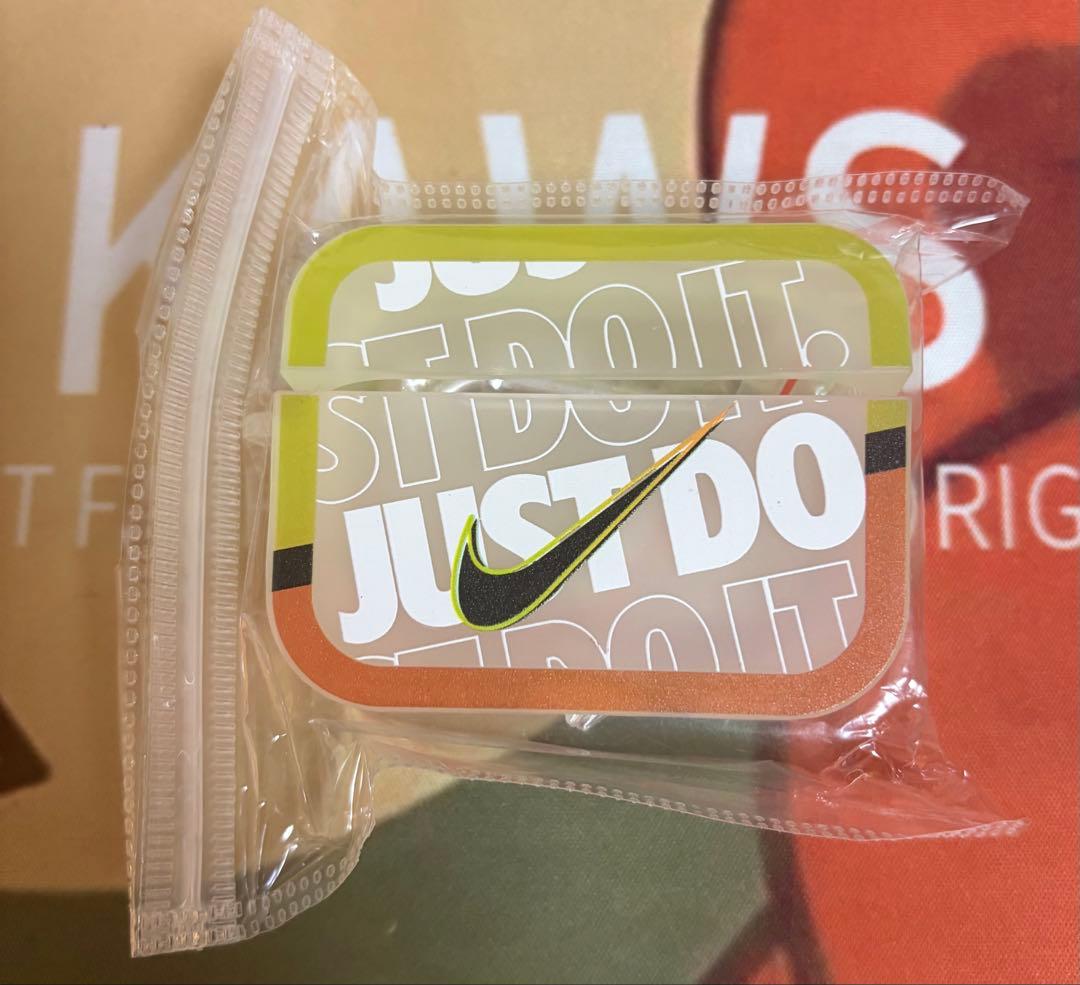 き*が様 Airpods pro第二世代　Lightningコネクタ