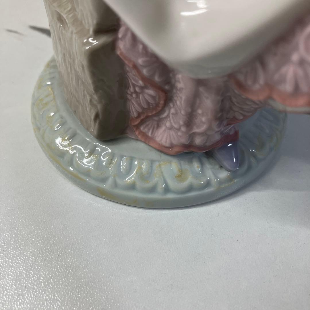 LLADRO リヤドロ 7612 日傘の女性と犬 ベンチ フィギュリン