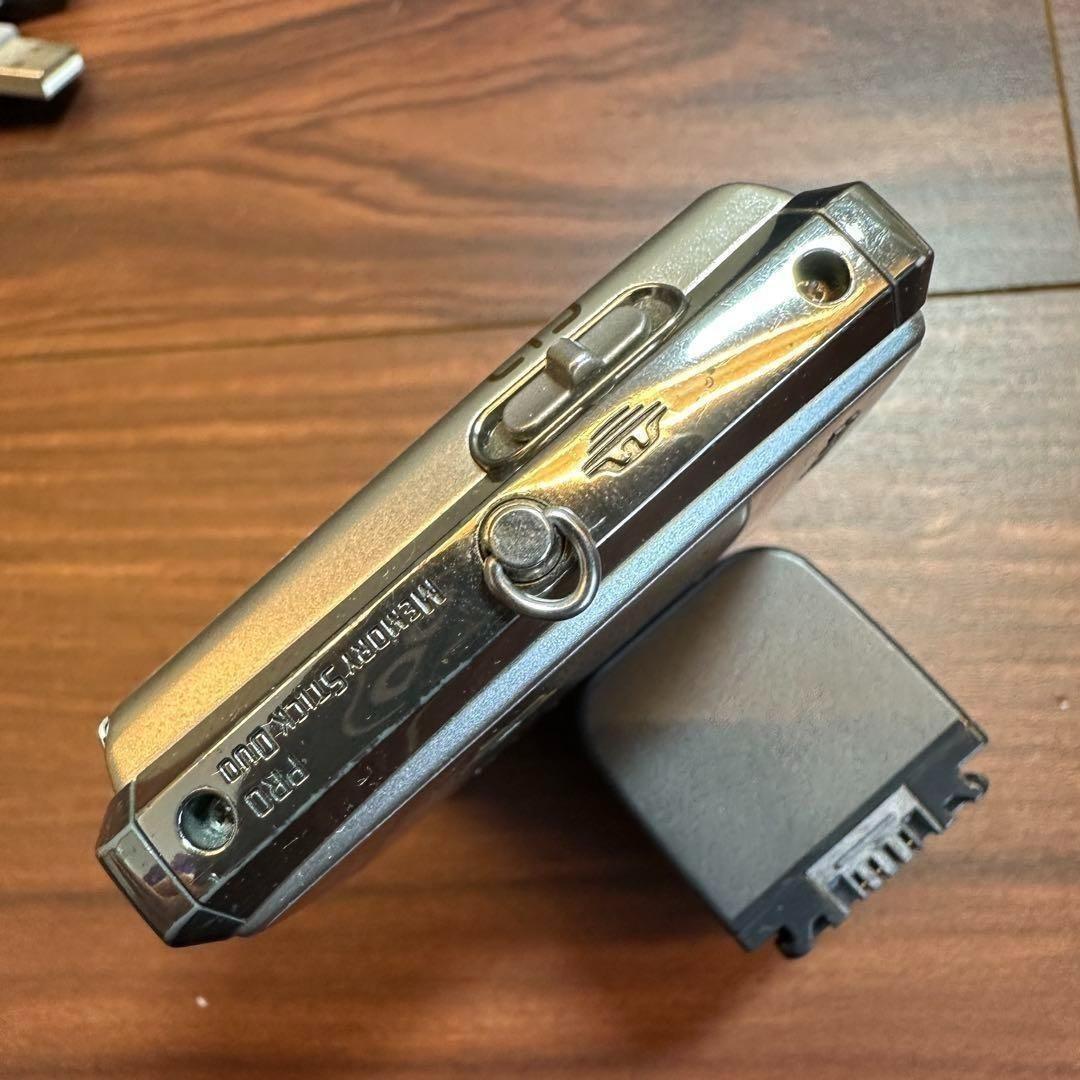 SONY Cyber-shot DSC-T33 デジカメ 2411