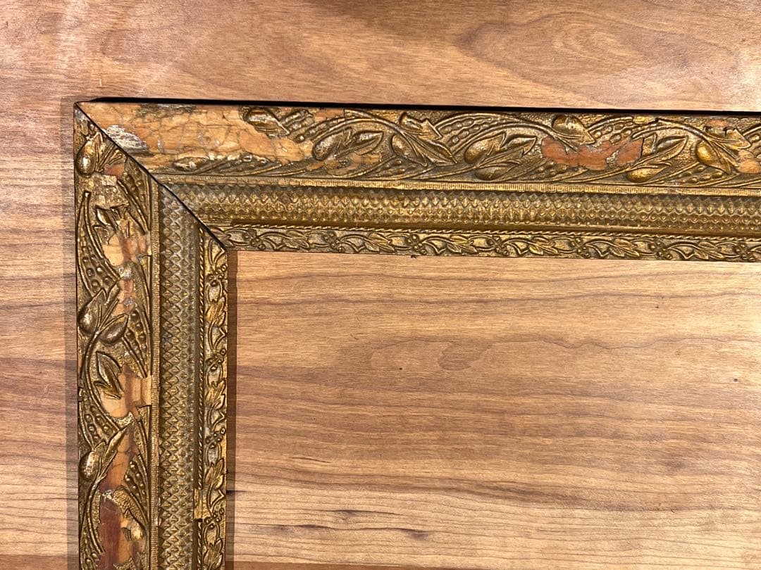 【アンティーク】くすんだゴールドの木製額縁　ヴィンテージフレーム