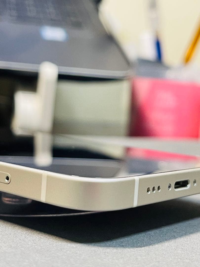 [美品] Apple iPhone 12 ホワイト 本体