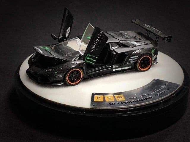 1/64 ランボルギーニ Aventador LP700 LB Monster