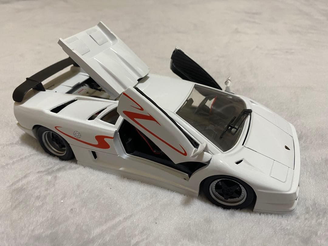 ミニカー Maisto Lamborghini DIABLO SV 1/18