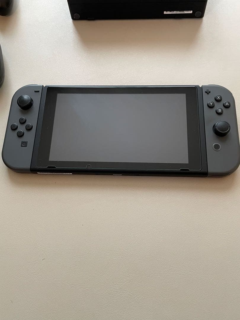 ニンテンドースイッチ本体、Joy-Conグリップ、プロコン、ケース、ACアダプタ