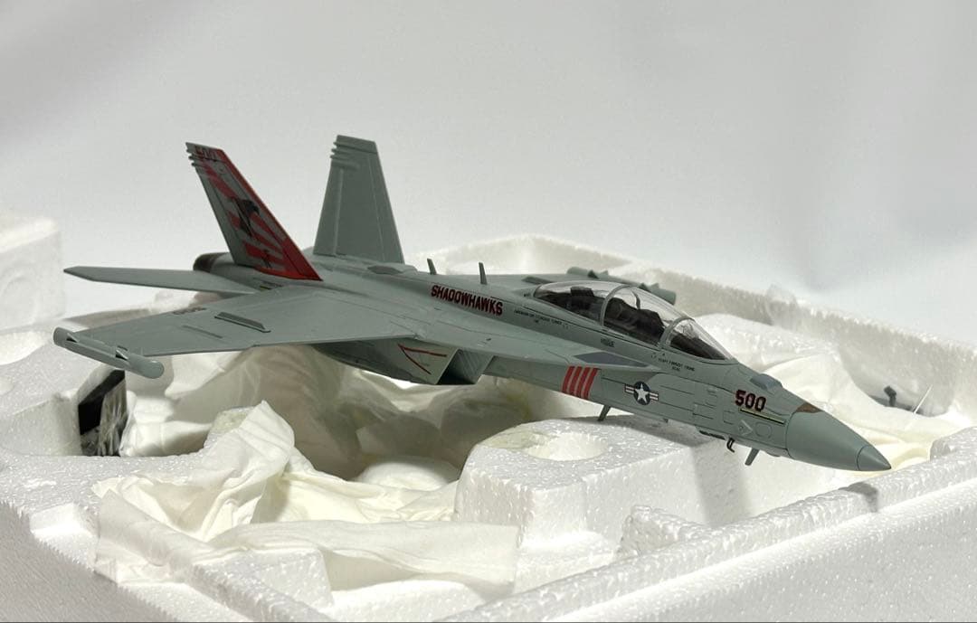 ホビーマスター EA-18G Growler 1/72 VAQ-141 厚木基地