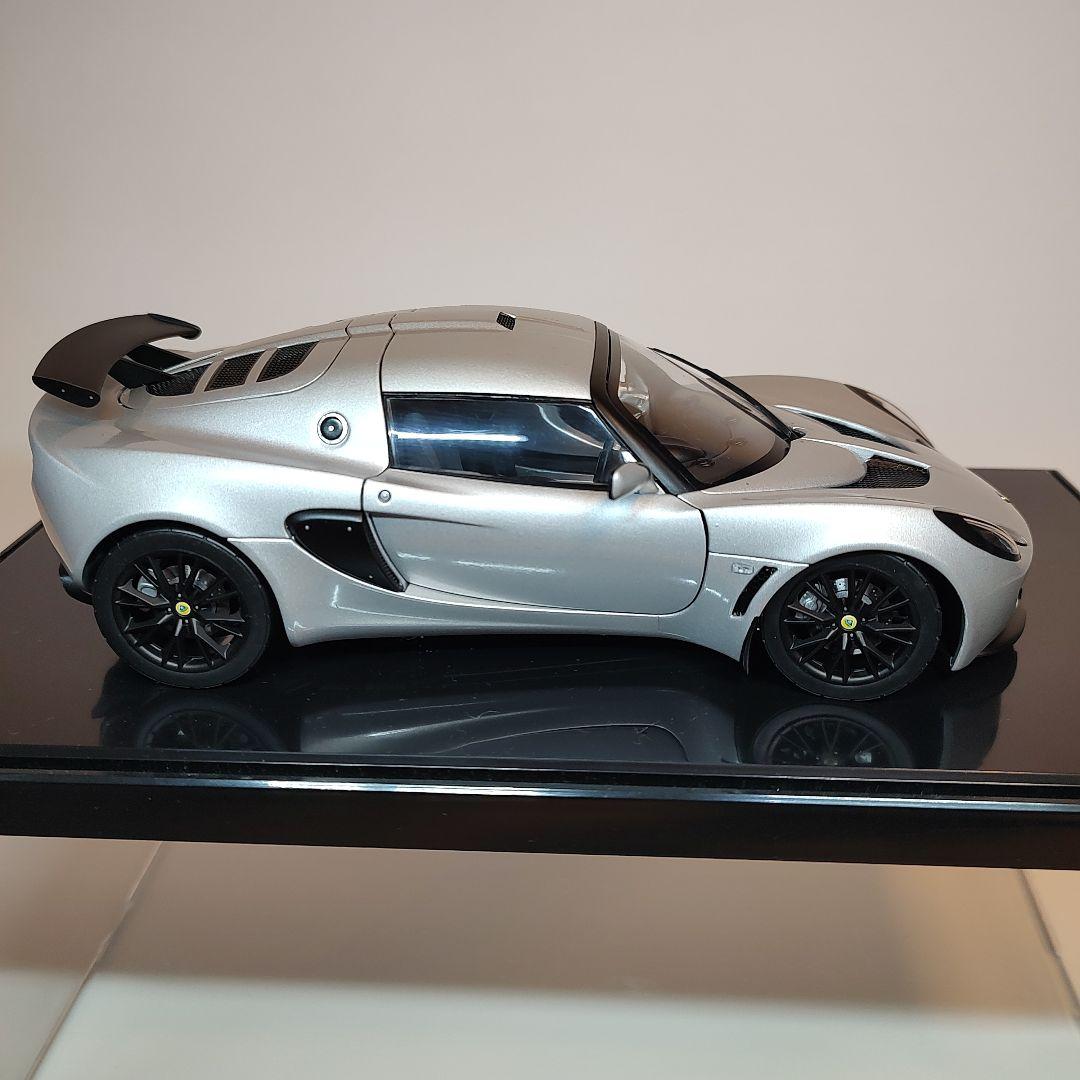 オートアート ロータス エキシージ 1/18 スケール シルバー
